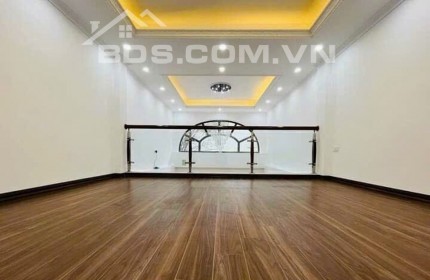 BÁN NHÀ NGUYỄN CHÍ THANH DIỆN TÍCH 40m2 MẶT TIỀN 3,8M, 5 TẦNG, NGÕ Ô TÔ GIÁ 8,5 TỶ